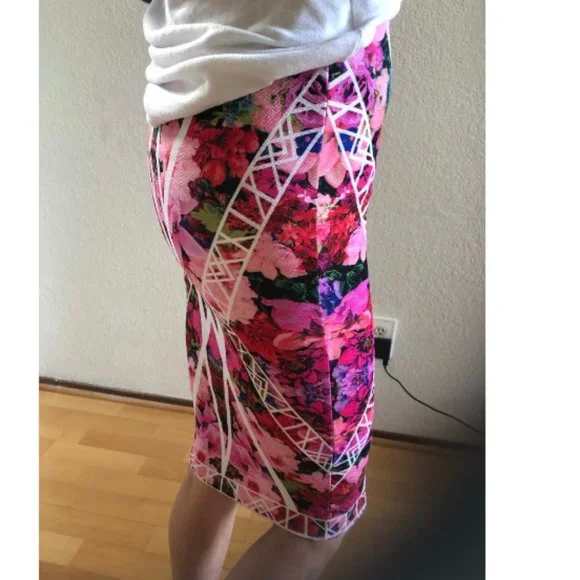 Material girl | Juniors Mirror Floral Print Pencil skirt - Picture 6 of 12